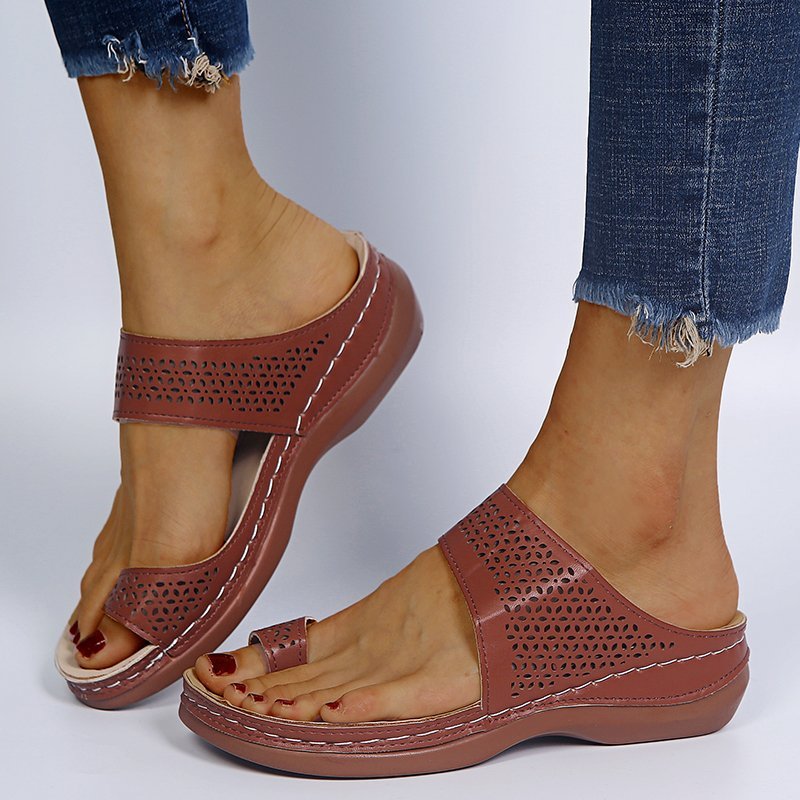 Plus Size Women's Shoes Vintage Bohemia Style Hollow Wedge Sandals Women's Thong Sandals