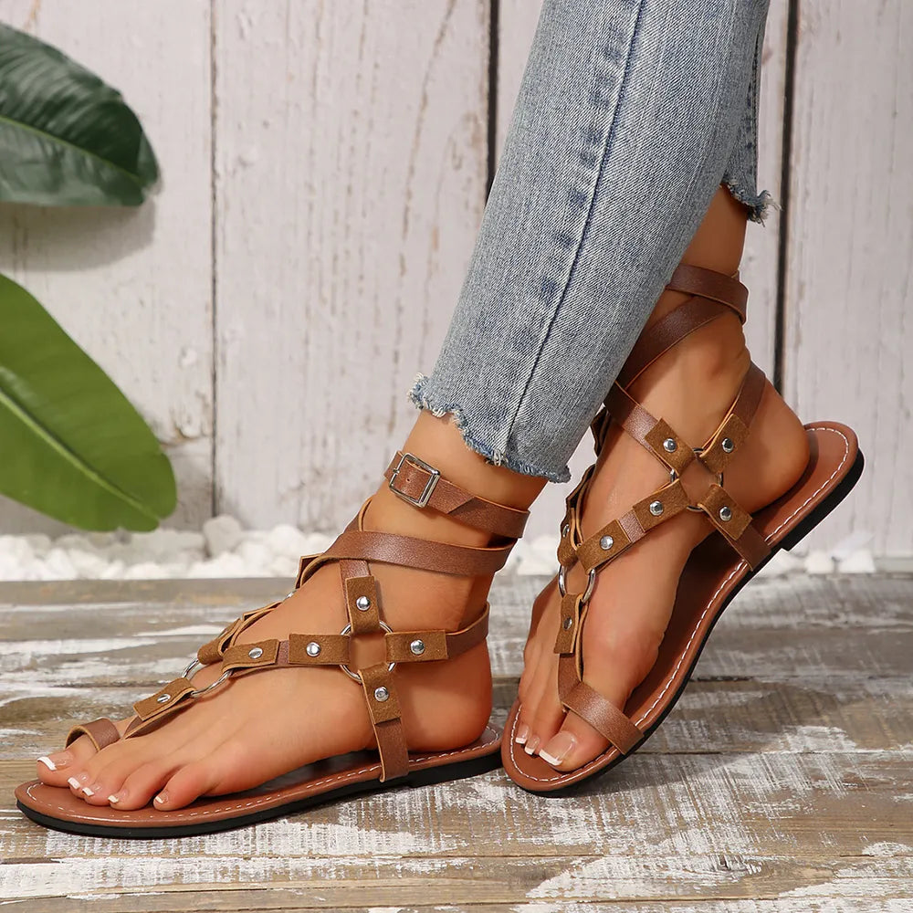 Sandals Studded Toe Loop Flat Sandals