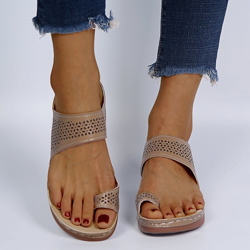 Plus Size Women's Shoes Vintage Bohemia Style Hollow Wedge Sandals Women's Thong Sandals