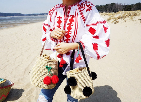 Arrival Summer Designer Cherry Straw Bucket Bag Women Pompom Hand-Woven Drawstring Shoulder Bag Girl Beach Bag Shopper Bolso